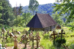 Wooden church in Grămești, Vâlcea