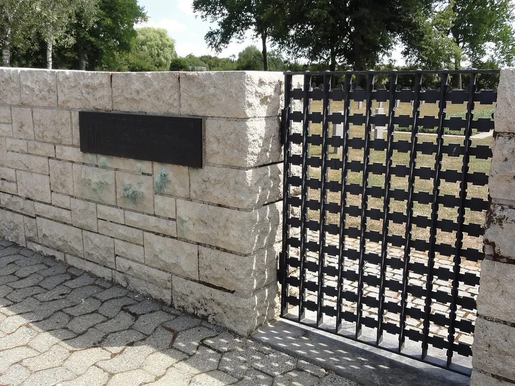 Mangiennes German military cemetery