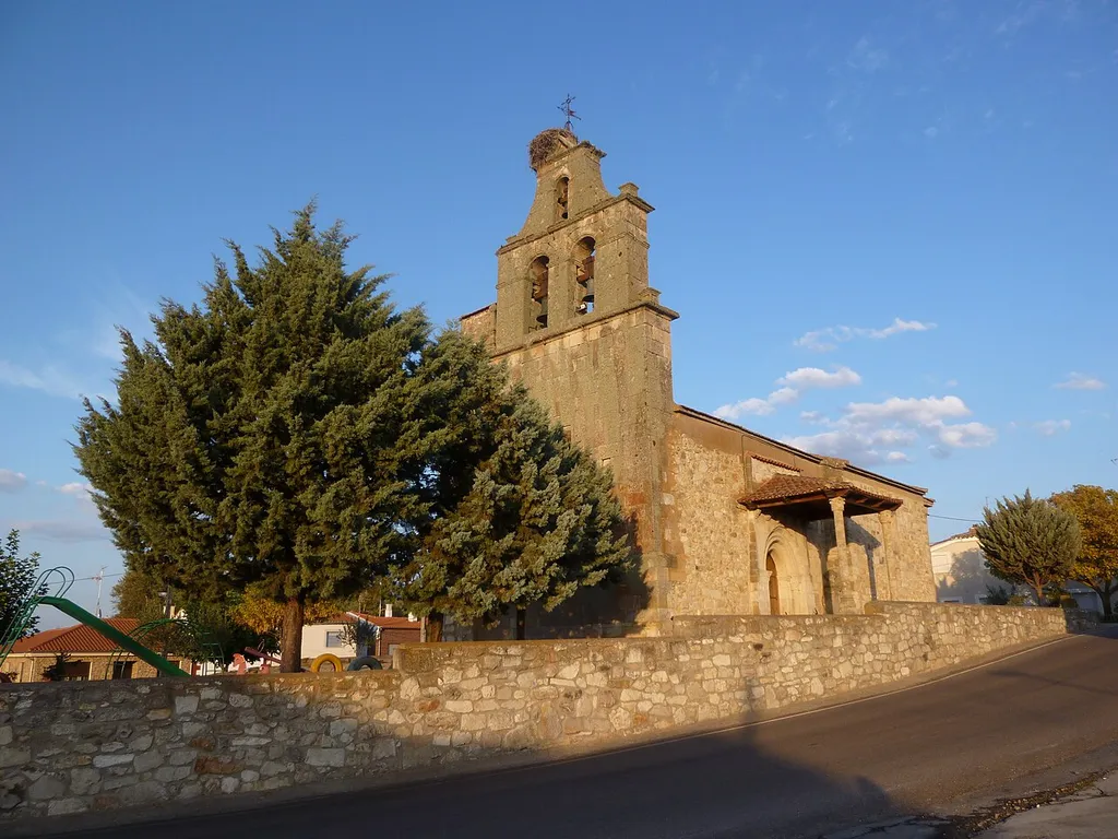 This is a photo of a monument listed in the Spanish heritage register of Bienes de Interés Cultural under the reference RI-51-0008211.