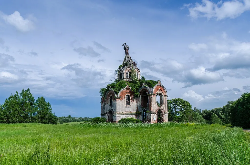 Никольская церковь: Гурьево, Старицкий район, Тверская область