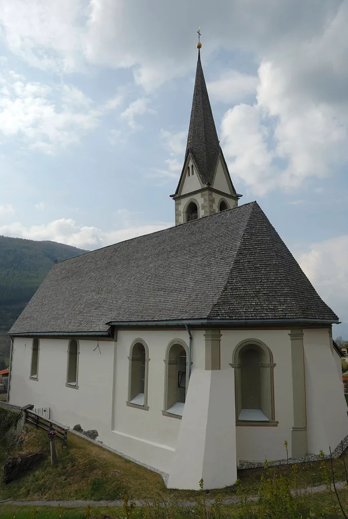 Kirche Sankt Margareta in Pfons, Tirol, Außenansicht This media shows the protected monument with ObjektID 71315 in Austria. (Commons, de, Wikidata)