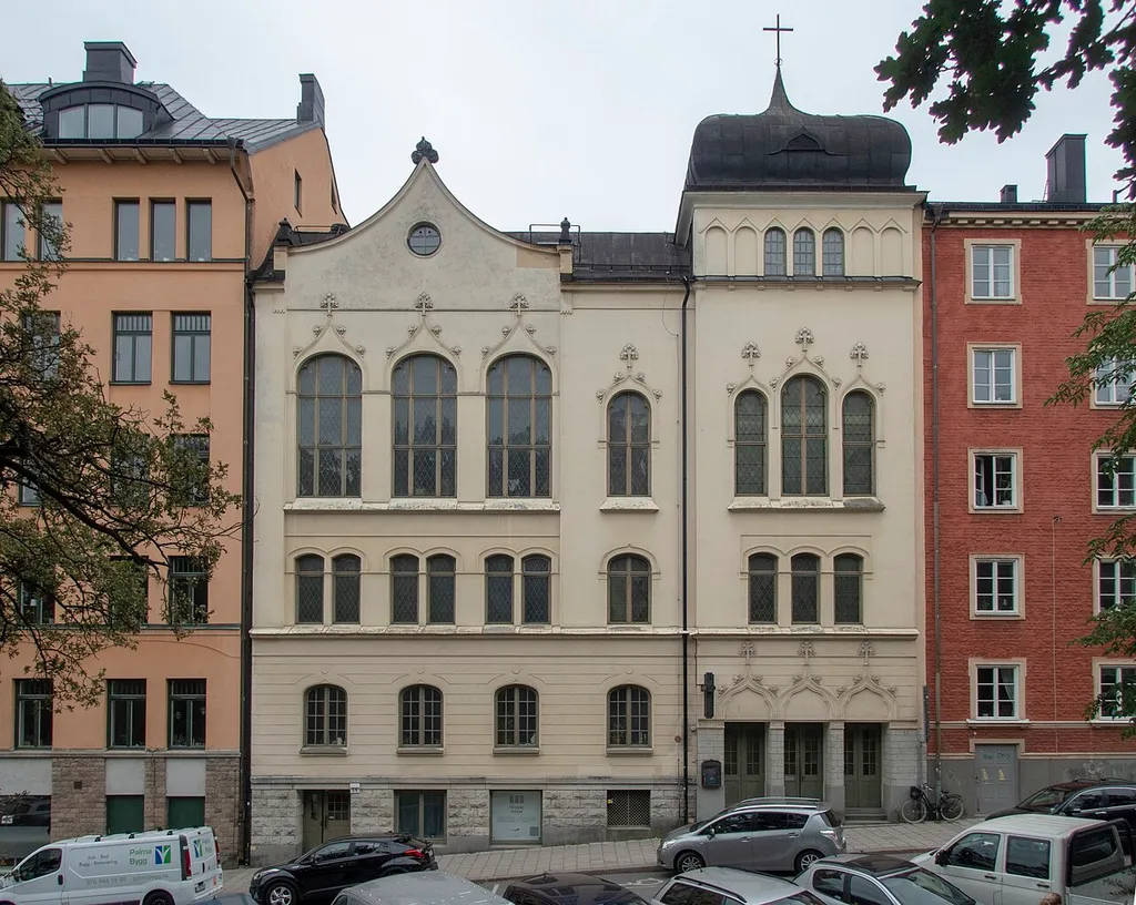 Kungsholms baptiskyrka, Bergsgatan 59 Nybyggnadsår 1902 - 1904 Erik Boström (Arkitekt) P. A. Granat (Byggmästare) Sällskapet Kungsholms Baptistförsamling (Byggherre) This is a photo of a building (without protection) in Sweden, number 21420000008830 in the RAÄ buildings database.