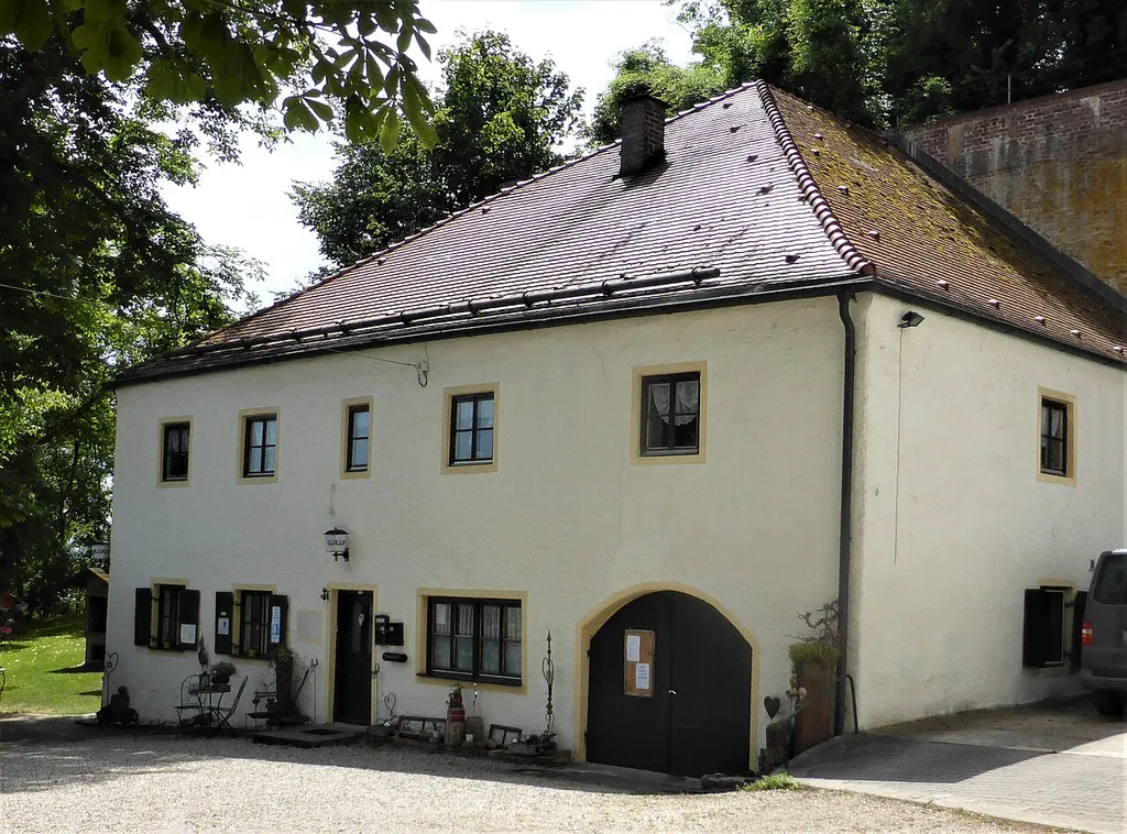 Schlossgaststätte Leonsberg