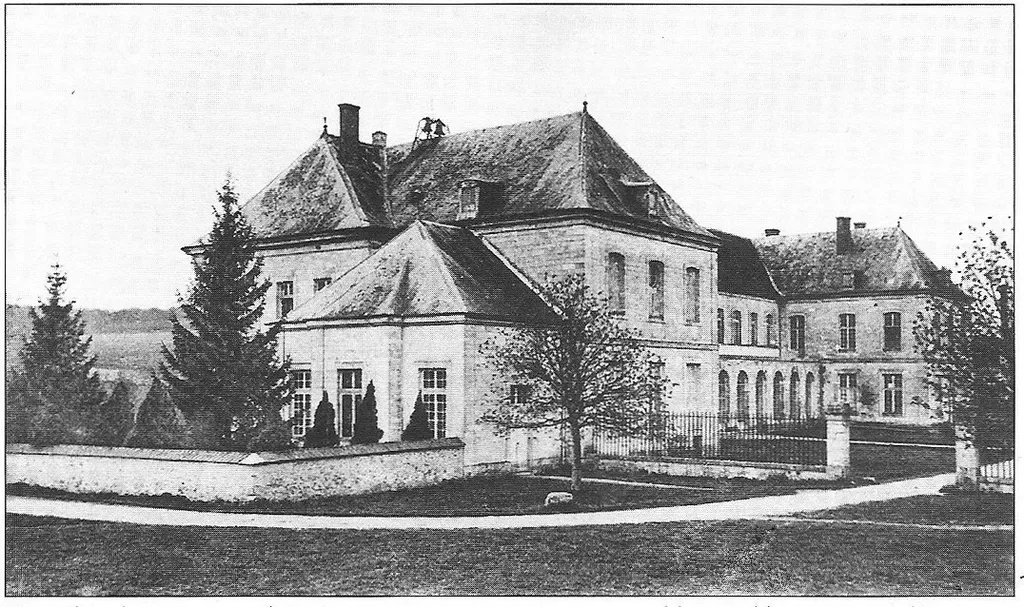 d'après une Carte postale de Arcis, l'abbaye d' Igny .
