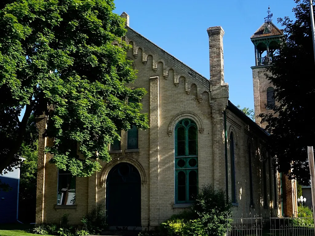 Lynden United Church (church building in Hamilton, Ontario, Canada)