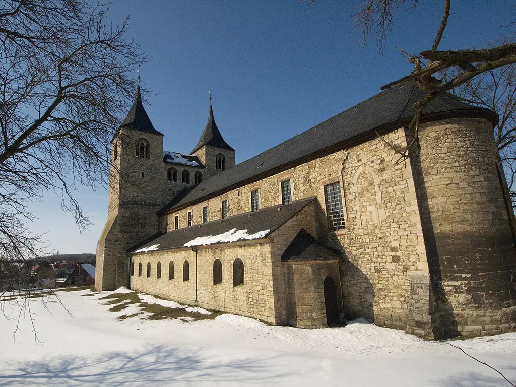 2013-Frose-Stiftskirche-Schiff