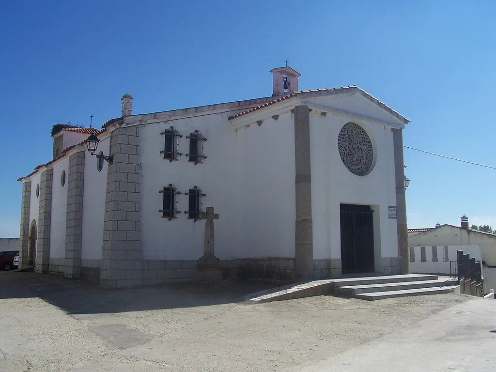 Iglesia Parroquial de Santiago Apóstol, en Carcaboso, Cáceres, España (2007)