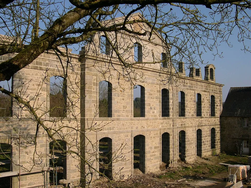 Abbaye de Koad Malouen à Kerpert (Côtes-d'Armor, France).