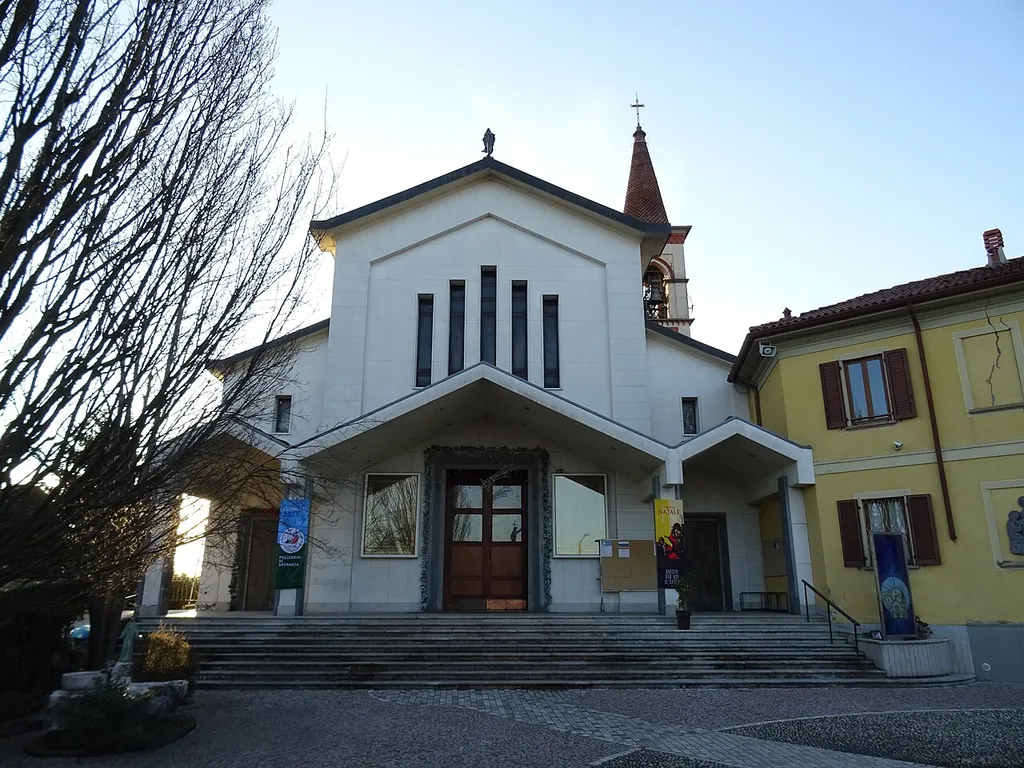Velate (Usmate Velate, Lombard, Italy), Santa Maria Assunta church