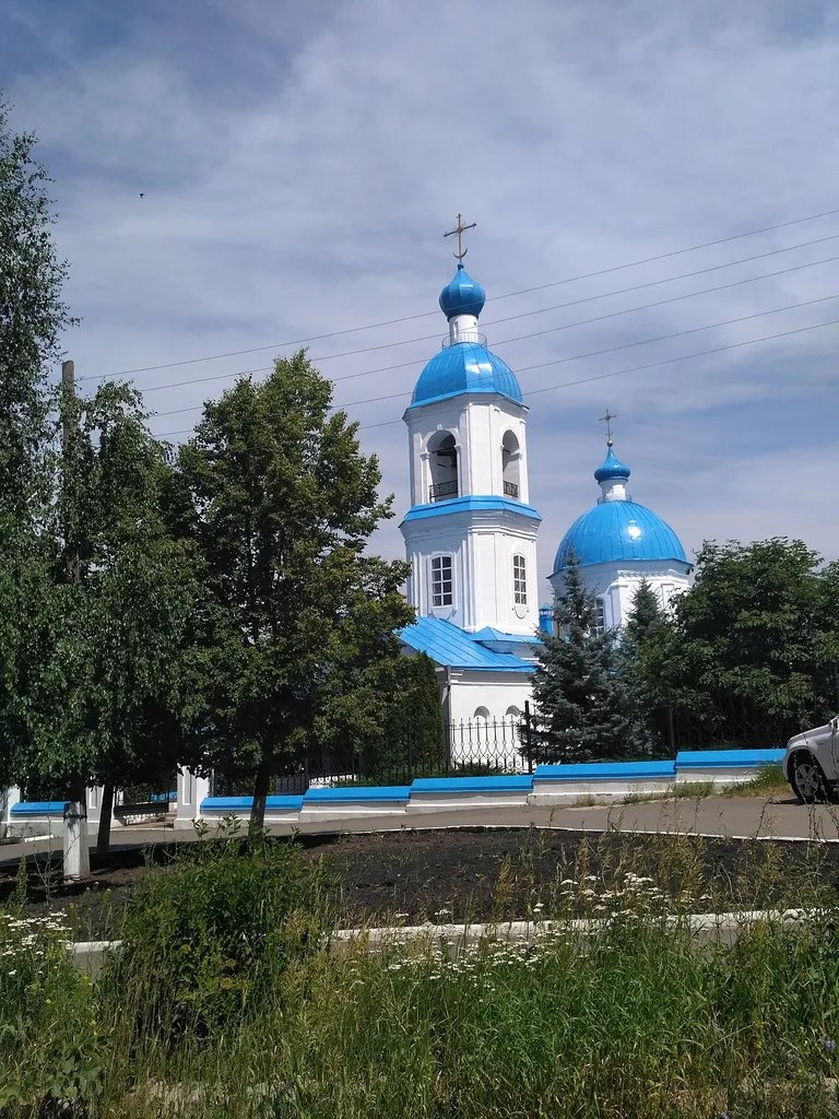 Церковь Рождества Богородицы: площадь Октябрьской революции, Алатырь, Чувашия