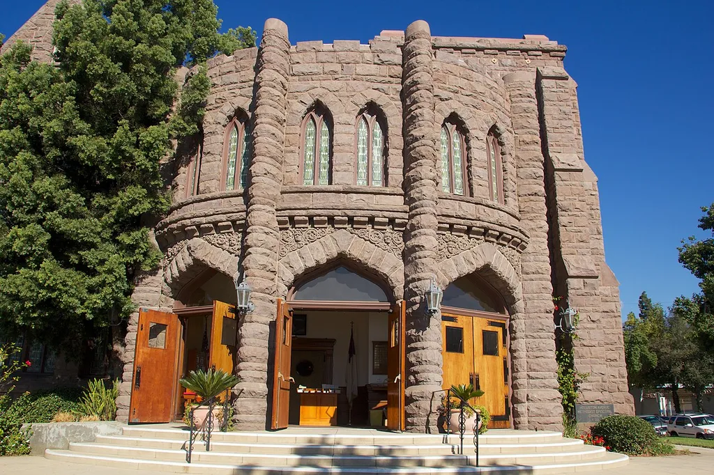 Holliston Church, Pasadena.