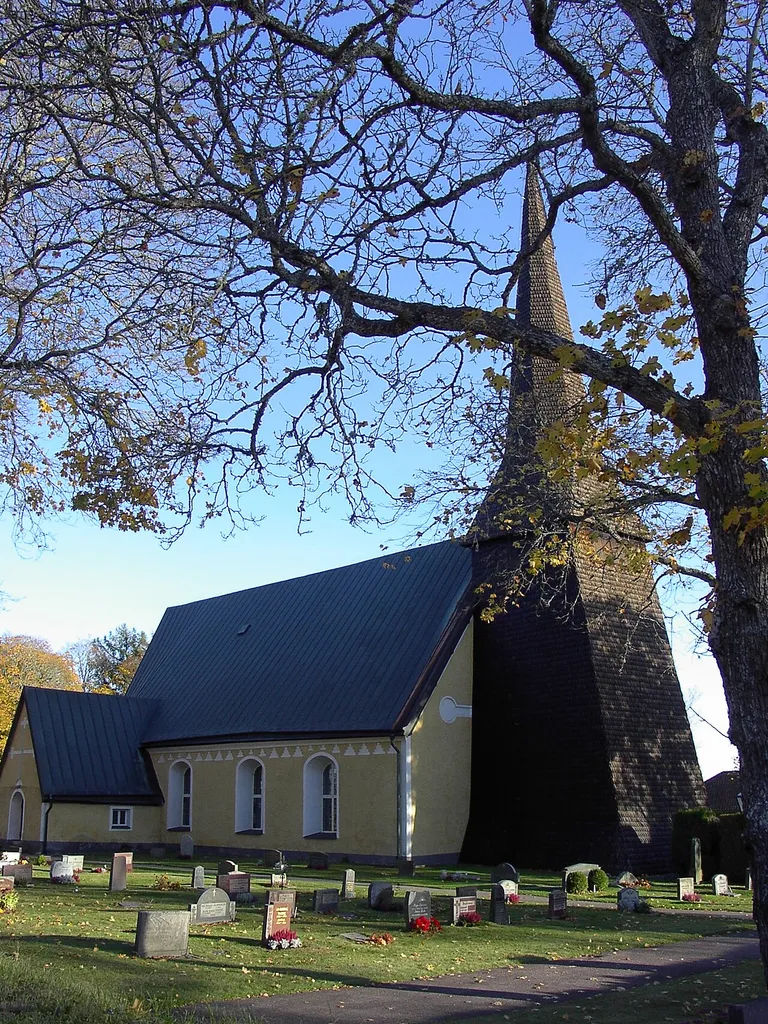 Malma kyrka tillhör Malma församling i Västerås stift.