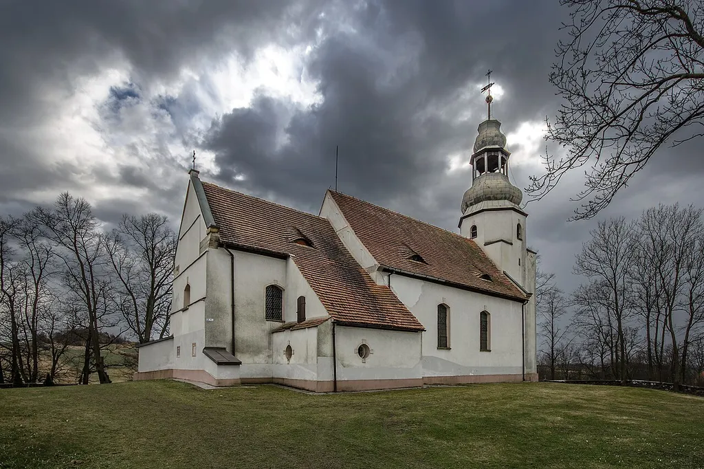 Pomocne, kościół par. p.w. św. Marcina, XIV, 1772, 1963