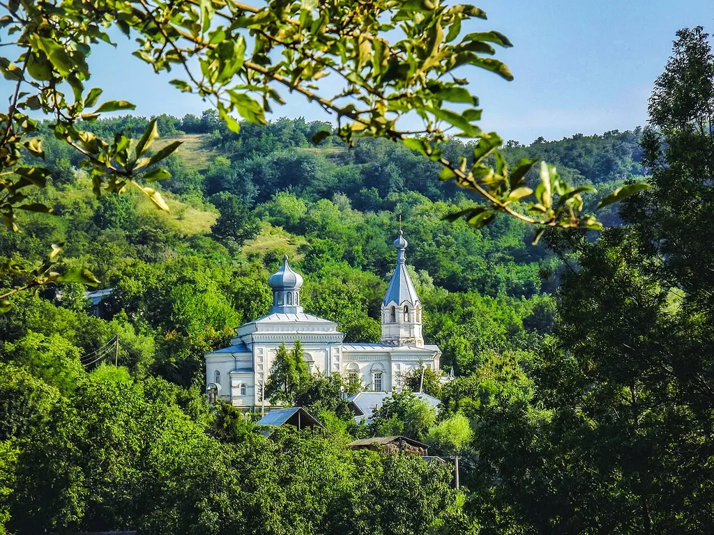 This file illustrates a cultural heritage monument in Moldova, ID