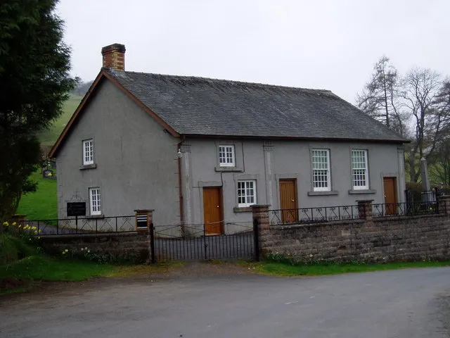Sychnant Presbyterian Church Nestling in the lower slopes of Cefn Cenarth, about 4 miles south of Llanidloes