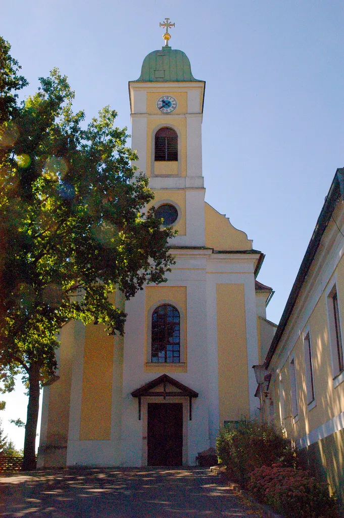 katholische Pfarrkirche heilige Kreuzerhöhung in Watzelsdorf, Gemeinde Zellerndorf