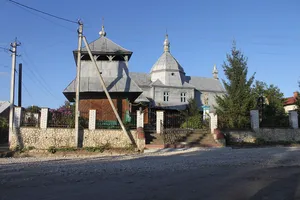 Saints Peter and Paul church, Mala Plavucha