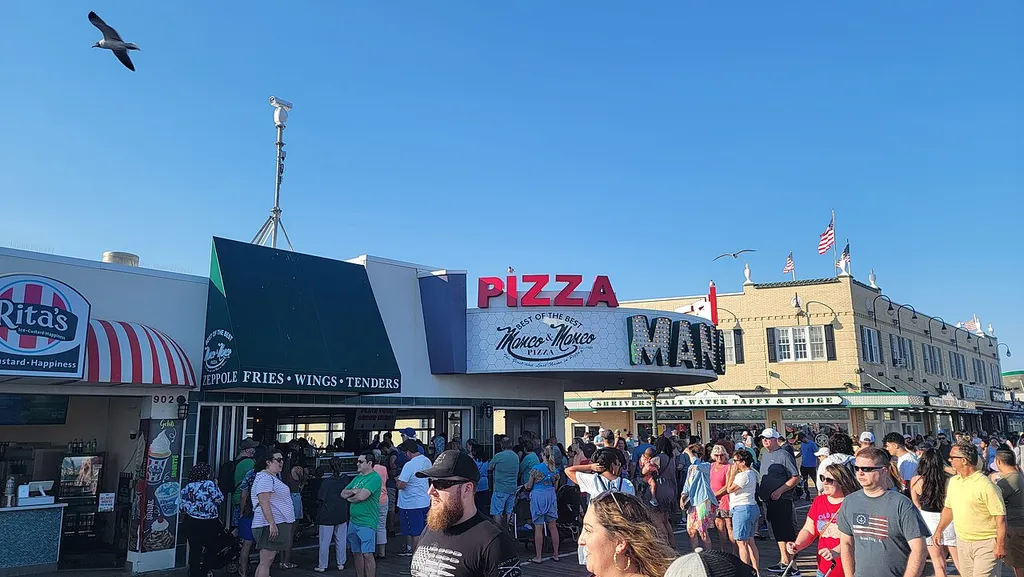 Strand Theatre (former movie theater in Ocean City, New Jersey, United States)