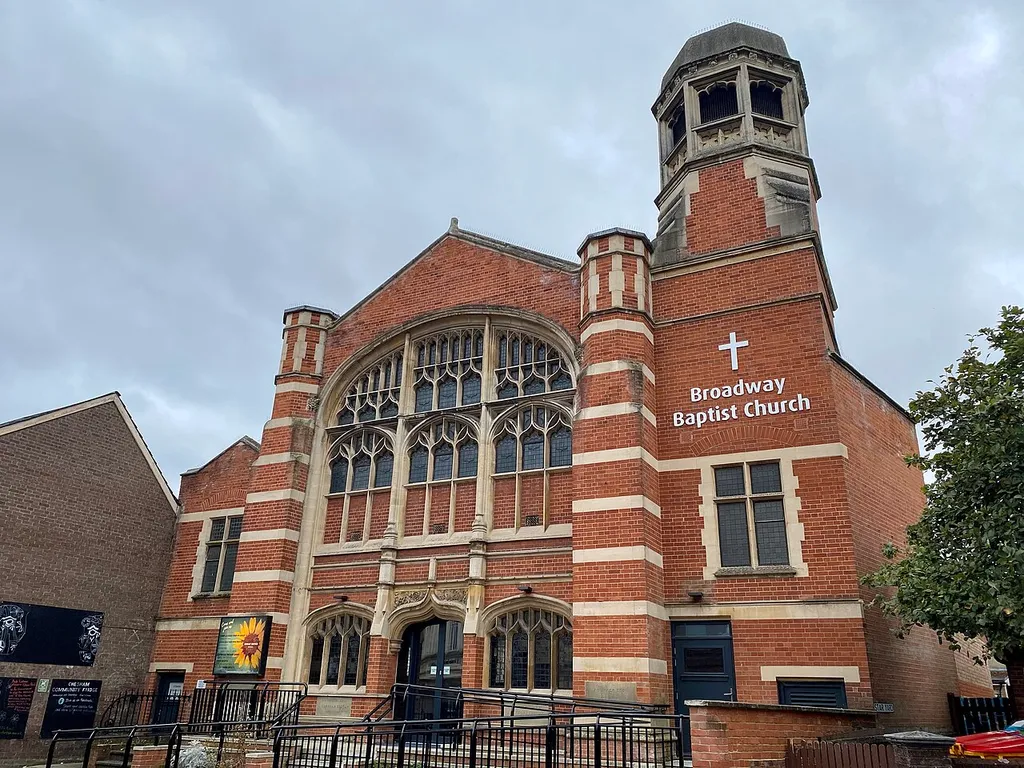 Broadway Baptist Church, Chesham, August 2024