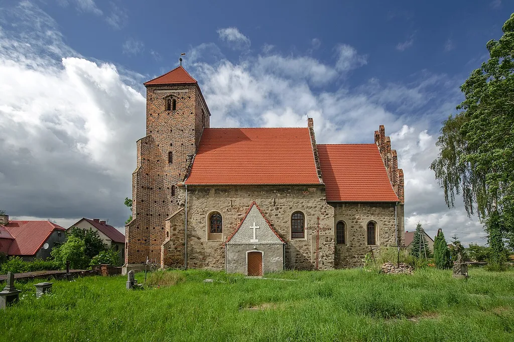 Nielubia, kościół fil. p.w. św. Michała Archanioła, XV-XVI