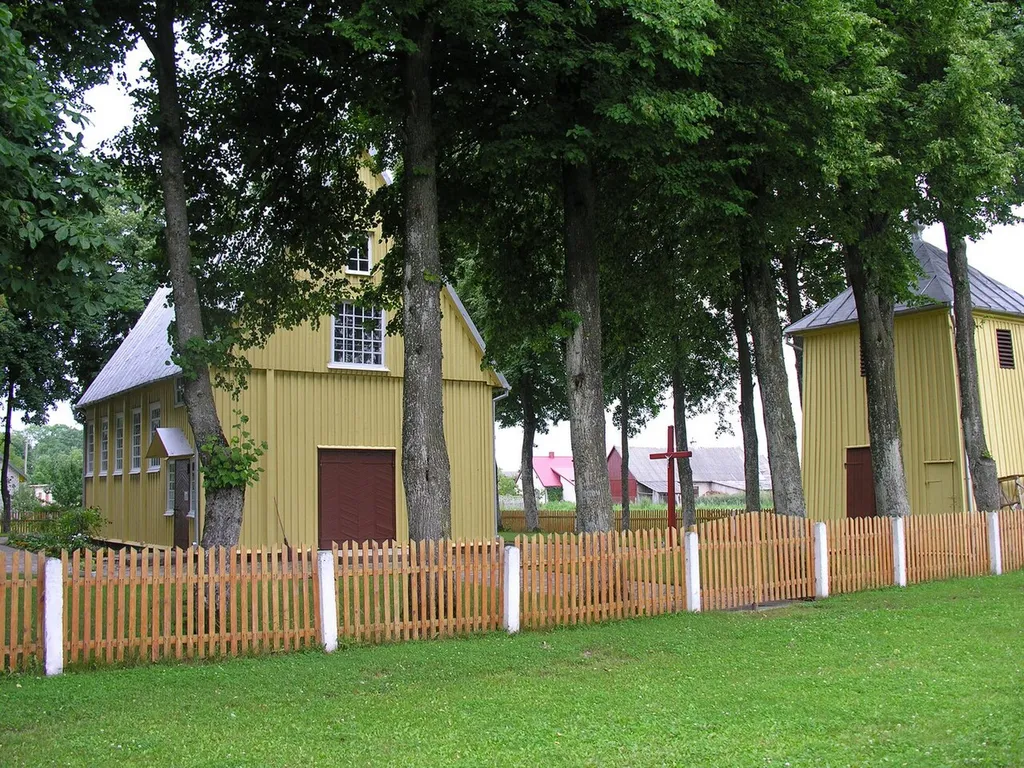 Rubikų Šv. Roko bažnyčia, Mažeikių raj. Foto: Algirdas, 2005 m. rugpjūčio 6 d.
