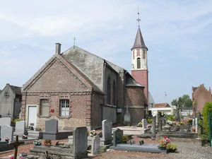 Aubencheul-au-Bac Churchyard