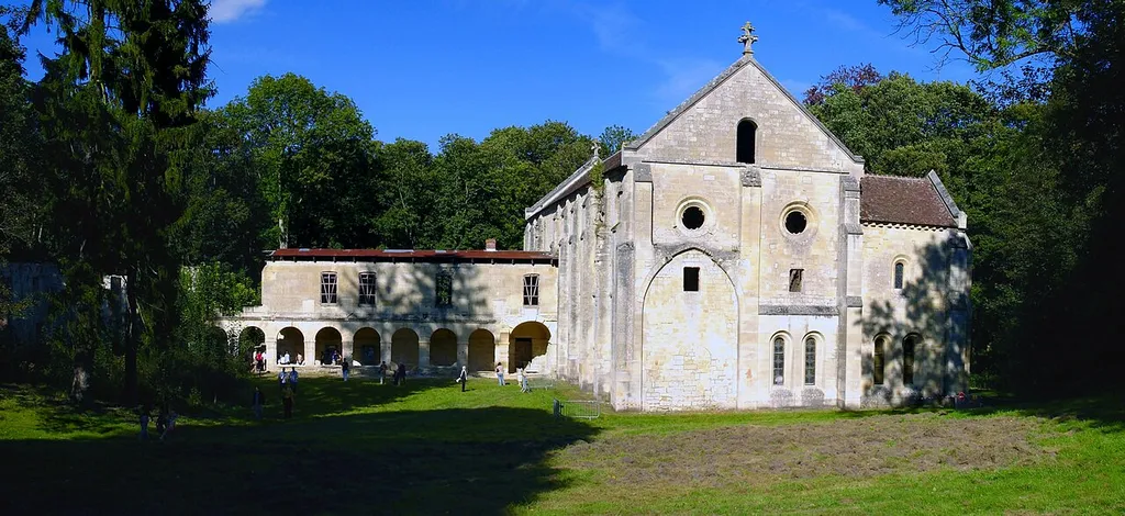 Abbaye Notre-Dame du Val, Mériel (Val-d'Oise), France.