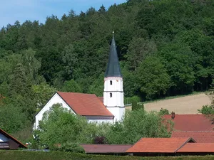 Katholische Kirche St. Margareta von Antiochia mit Kapelle