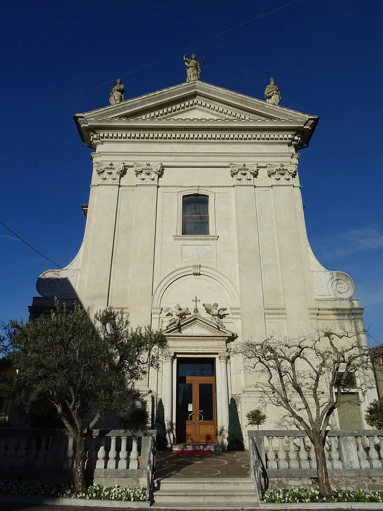 Pacengo (Lazise, Veneto, Italy), Saint John the Baptist church