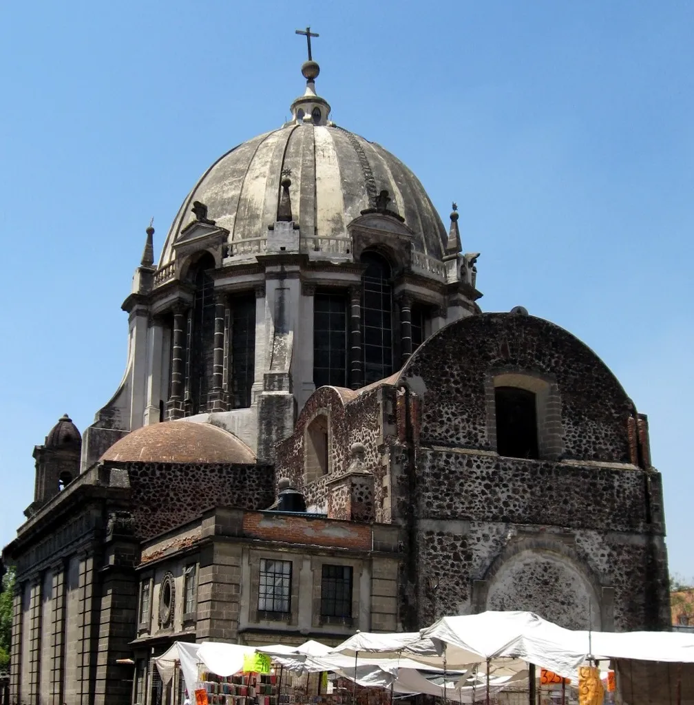 View of rear facade and Neoclassical dome of the Nuestra Señora de Loreto Church — located in the historic center of Mexico City.