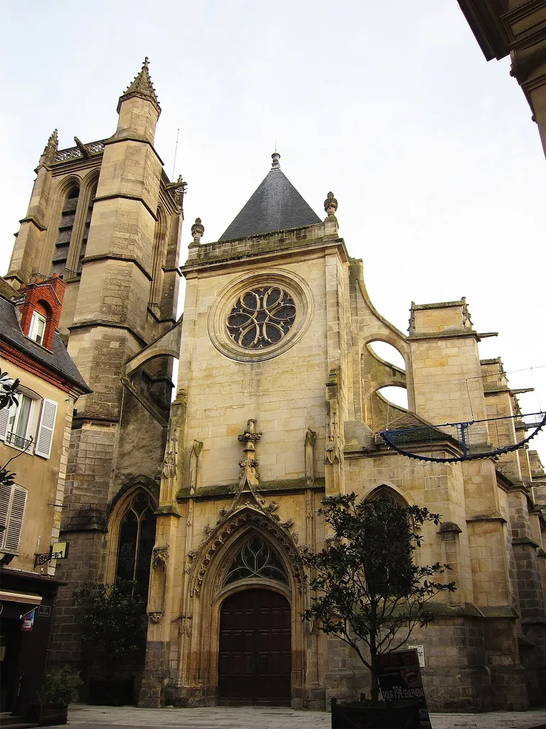 L'Église Saint-Aspais de Melun.