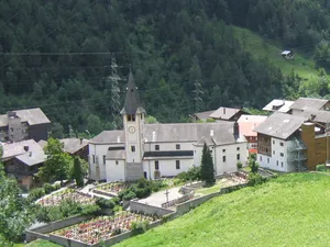 St. Hilarius Church and de Sepibus House