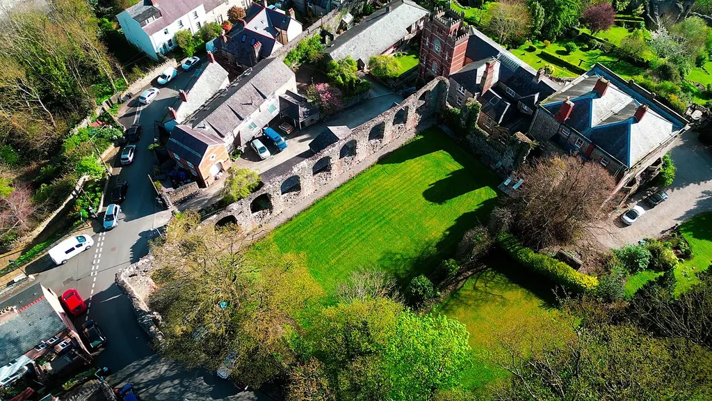 This is a photo of listed building number