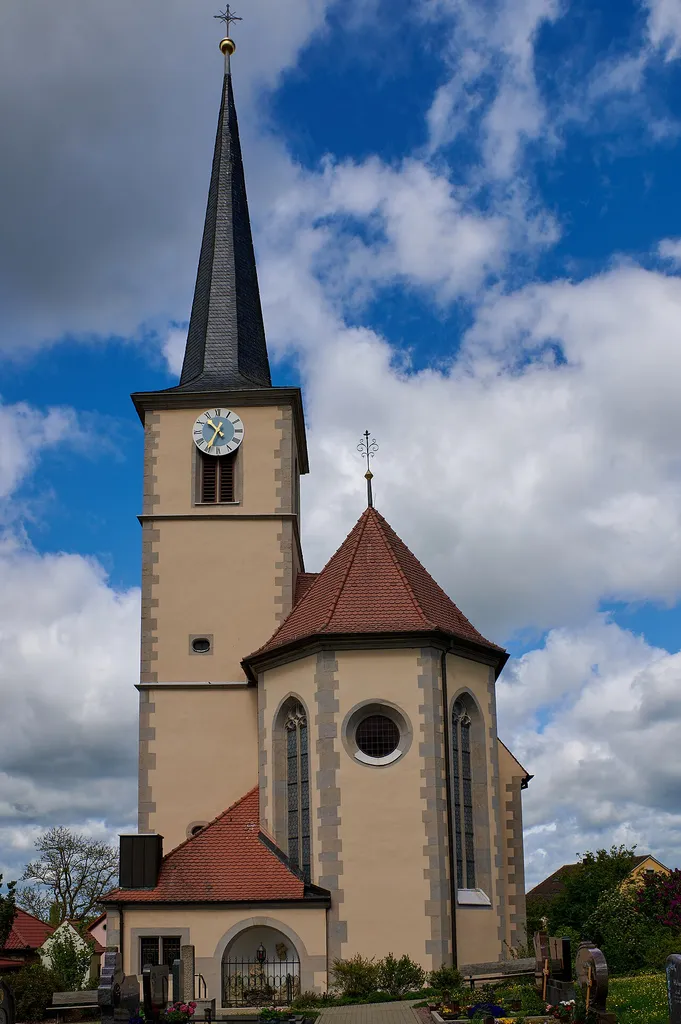 Giebelstadt: Allersheim, Kath. Pfarrkirche St. Georg und St. Walburga D-6-79-138-10