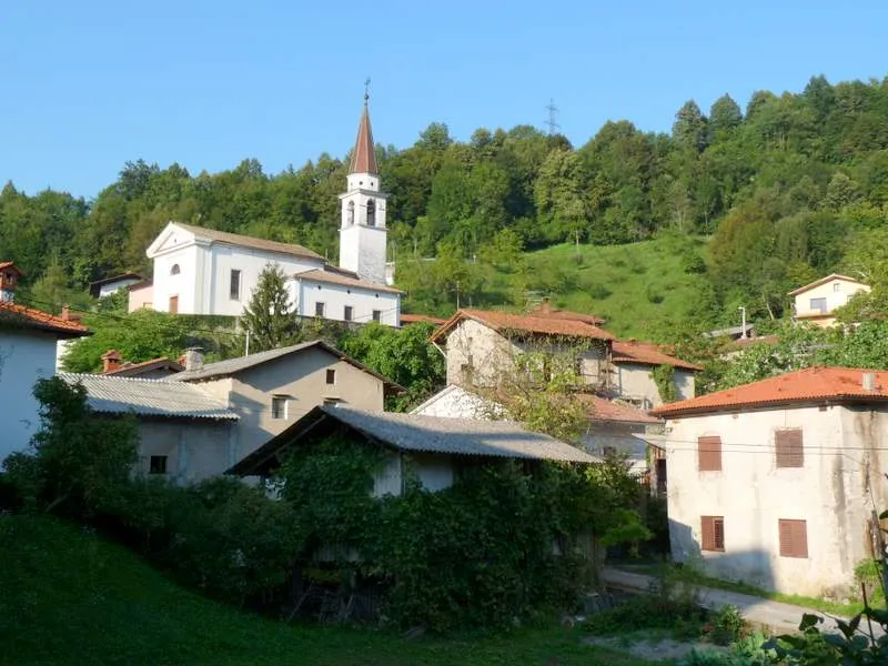 Avče.