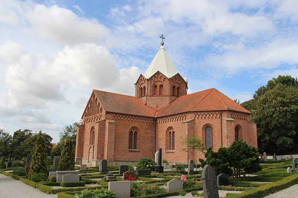 Tullstorps kyrka (Tullstorp 19:1)