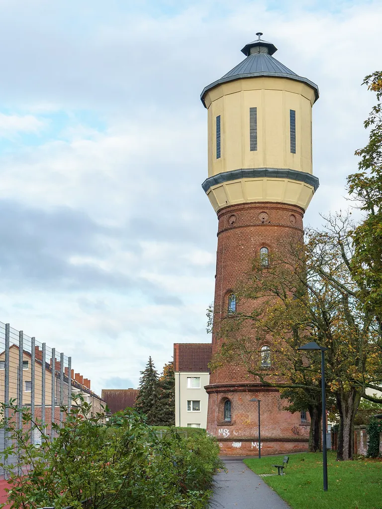 Wasserturm (Umnutzung zum Kletterturm), Puschkinstraße in Neuruppin This is a picture of the Brandenburger Baudenkmal (cultural heritage monument) with the ID 09171202 (Wikidata)