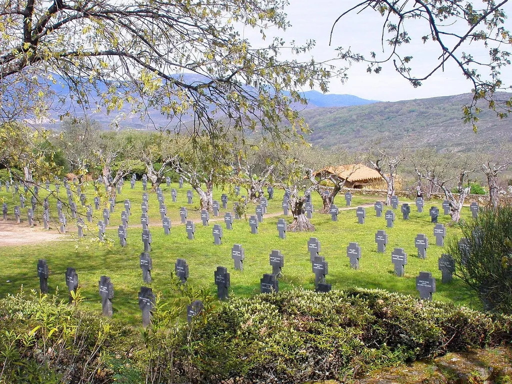 Cementerio Militar Alemán (soldados de las I y II Guerras Mundiales caídos en territorio español) en Cuacos de Yuste, provincia de Cáceres, Extremadura, España.