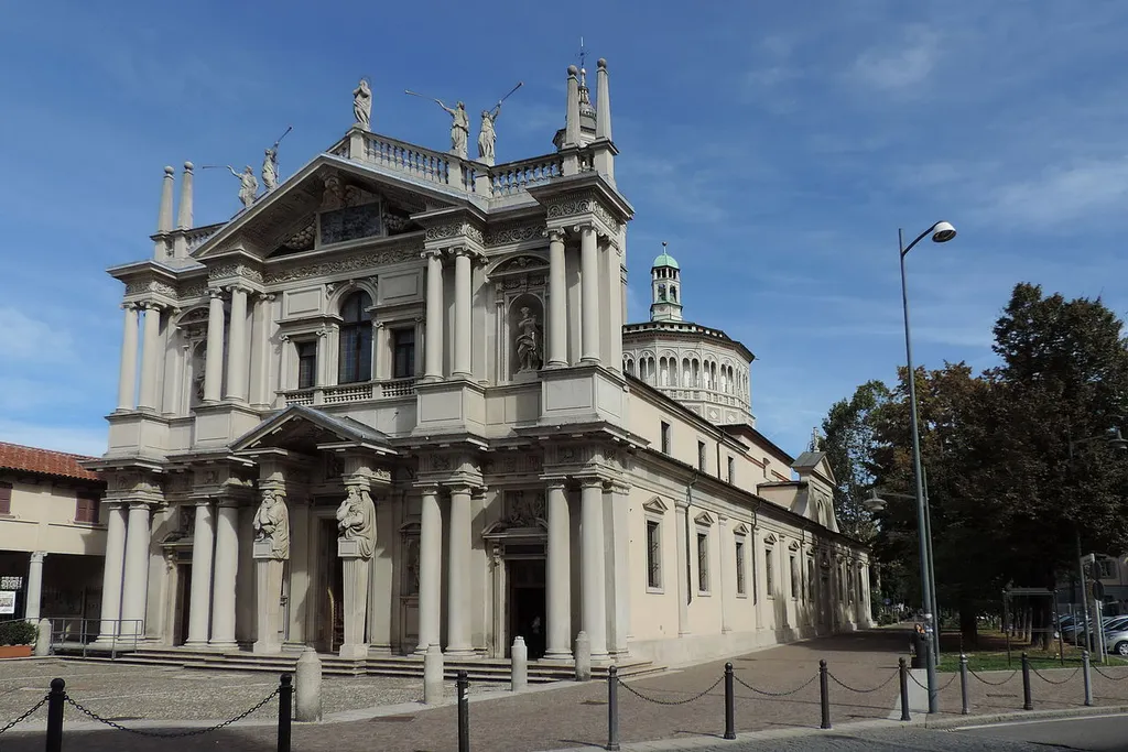 Santuario della Beata Vergine dei Miracoli, Saronno, Lombardy, Italy Santuario della Madonna dei Miracoli Native name Santuario della Beata Vergine dei Miracoli Location Saronno, Lombardy, Italy Coordinates 45° 37′ 33.91″ N, 9° 01′ 32.76″ E Established 8 May 1498 Website www.santuariodisaronno.it Authority file : Q3471763 VIAF: 131787309 LCCN: nr88009495 GND: 4415144-5 WorldCat institution QS:P195,Q3471763
