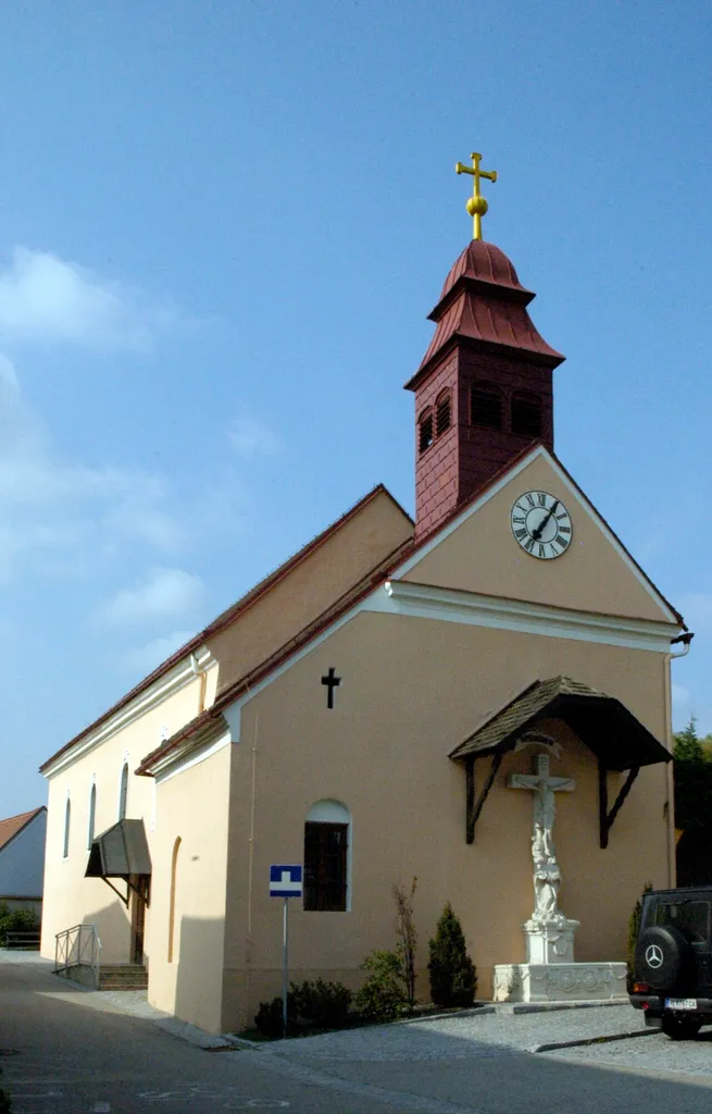 Katholische Pfarrkirche Mariahilf in Obernalb, Gemeinde Retz
