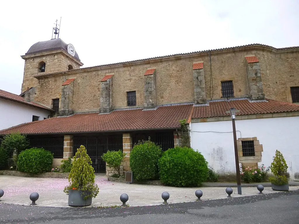 Urduliz (Bizkaia) - Iglesia de Santa María