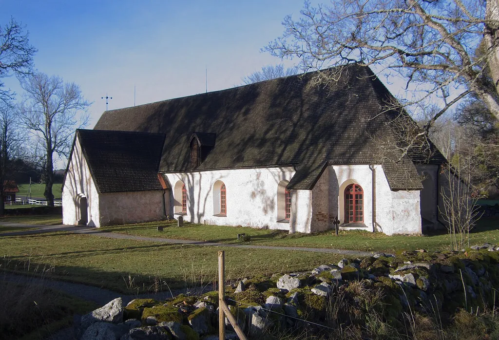 Arnö kyrka, Kungs-Husby socken.
