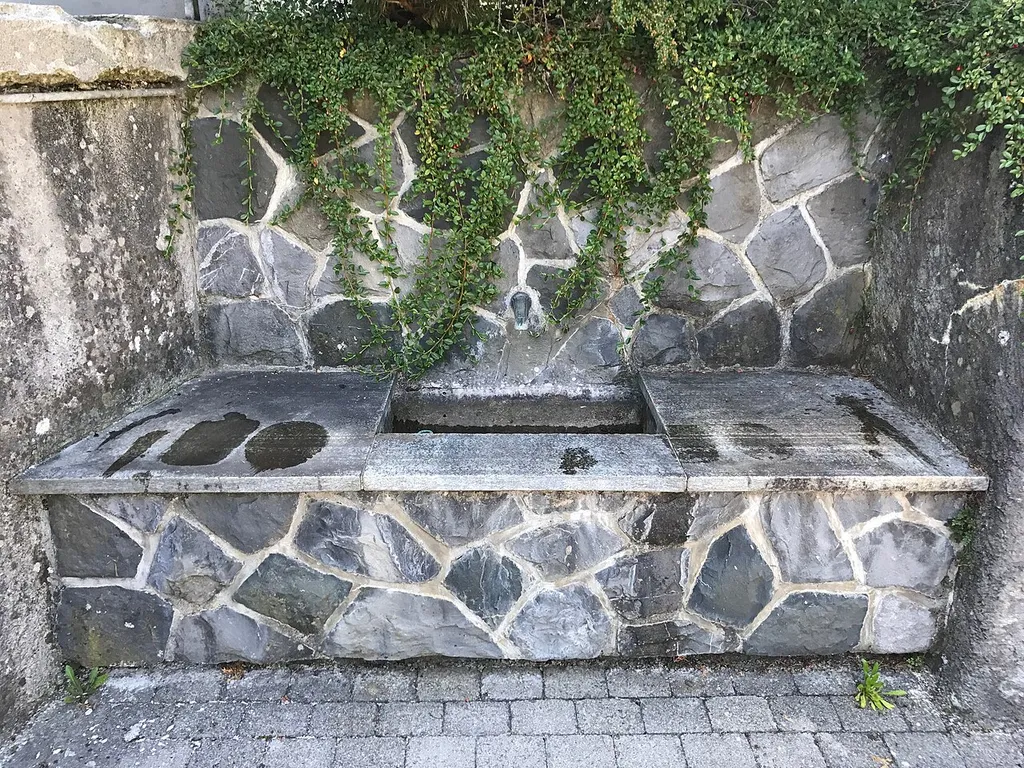 Brunnen Dallenwil Kirche(Nidwalden)