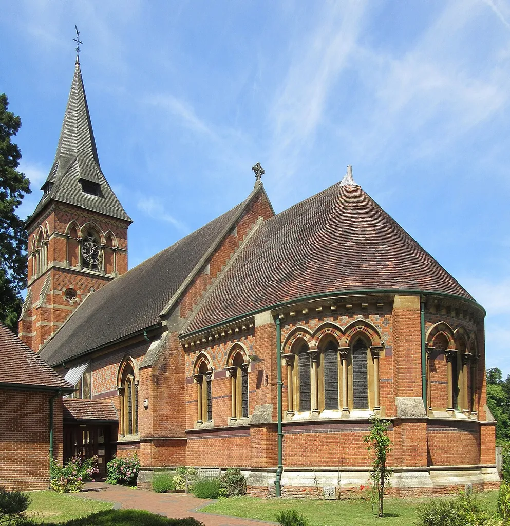 Christ Church, Guildford Road, Ottershaw, Borough of Runnymede, Surrey, England. This is a photo of listed building number 1260037.