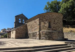 Church of San Julián, Robles de Laciana