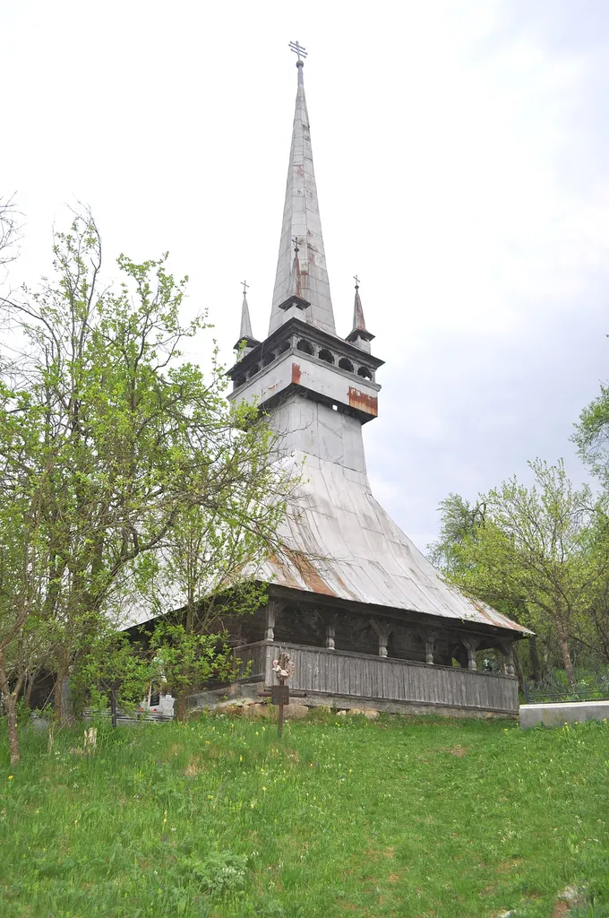 Biserica de lemn „Sf. Vasile cel Mare”, sat Dragu; comuna Dragu, judeţul Sălaj
