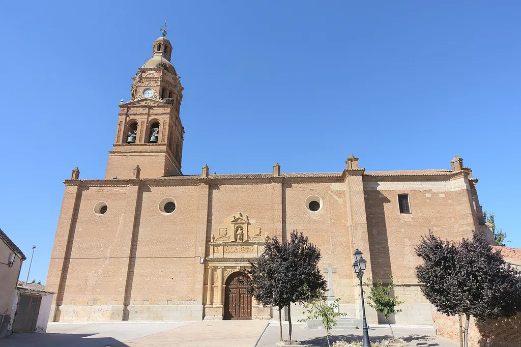 Iglesia de Santa María de los Caballeros, Fuentelapeña (Zamora, España).