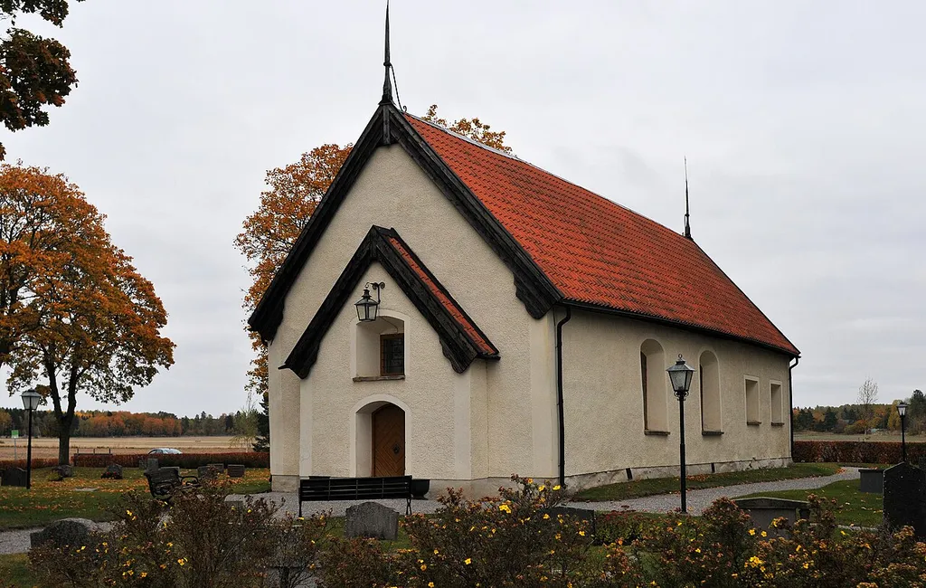 Råby-Rekarne kyrka är en kyrkobyggnad i Hällby församling i Eskilstuna kommun. Kyrkan uppfördes på 1100-talet och är en av Sörmlands äldsta och minsta kyrkor.