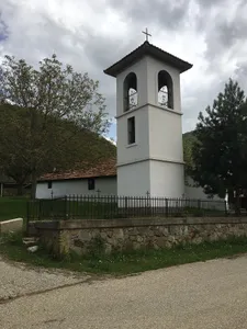 Holy Trinity Church, Moždivnjak