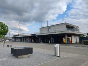 Station Fountain Bassersdorf